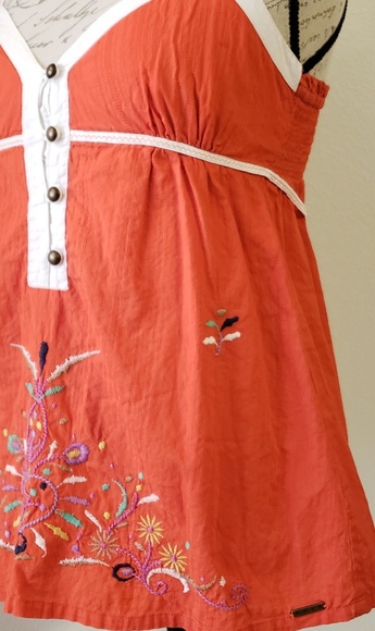 Roxy Embroidered Tanktop - Picture 3 of 4